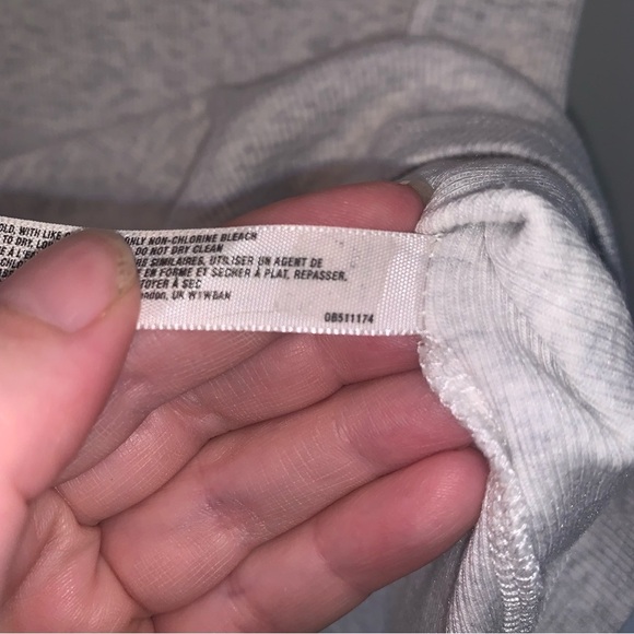 Anthropologie Gray Lace V-Neck Short Sleeve T-Shirt S - Picture 8 of 9